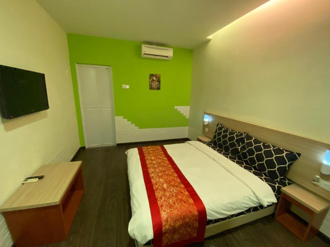 N&L Hotel Kuala Terengganu Exterior photo